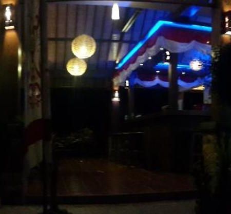 Coral Beach Pizza Cottages Gili Trawangan Extérieur photo