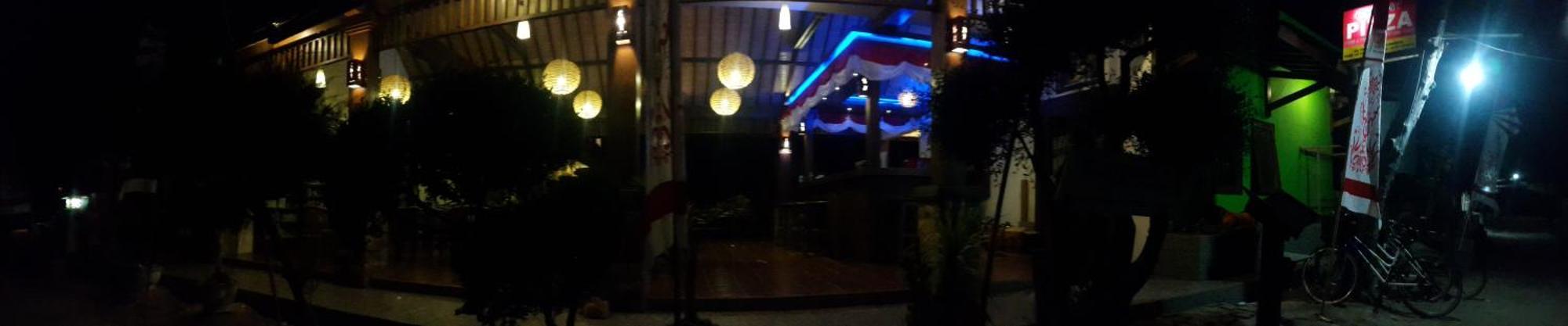 Coral Beach Pizza Cottages Gili Trawangan Extérieur photo